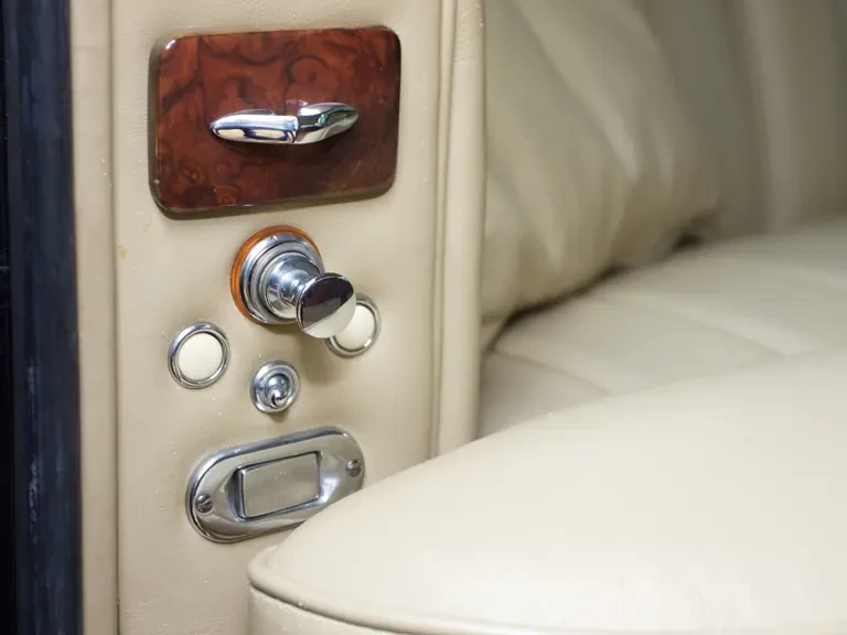 1964 Rolls-Royce Phantom V - Image 15 of 25