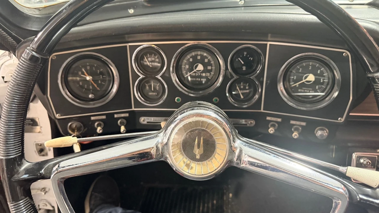 1964 Studebaker - Image 10 of 31