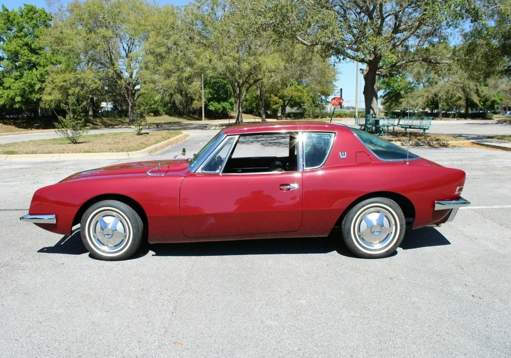 1964 Studebaker Avanti - Image 15 of 21