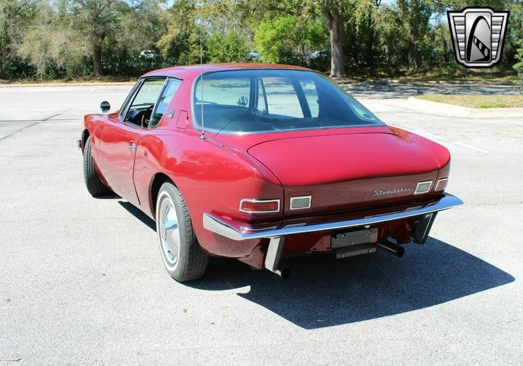 1964 Studebaker Avanti - Image 8 of 12