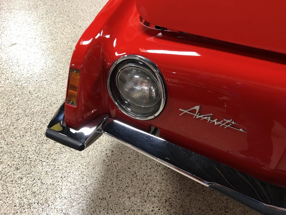 1964 Studebaker Avanti - Image 17 of 31