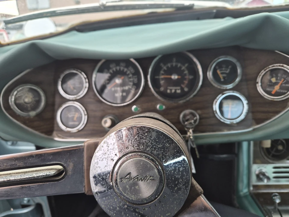 1964 Studebaker Avanti - Image 12 of 16