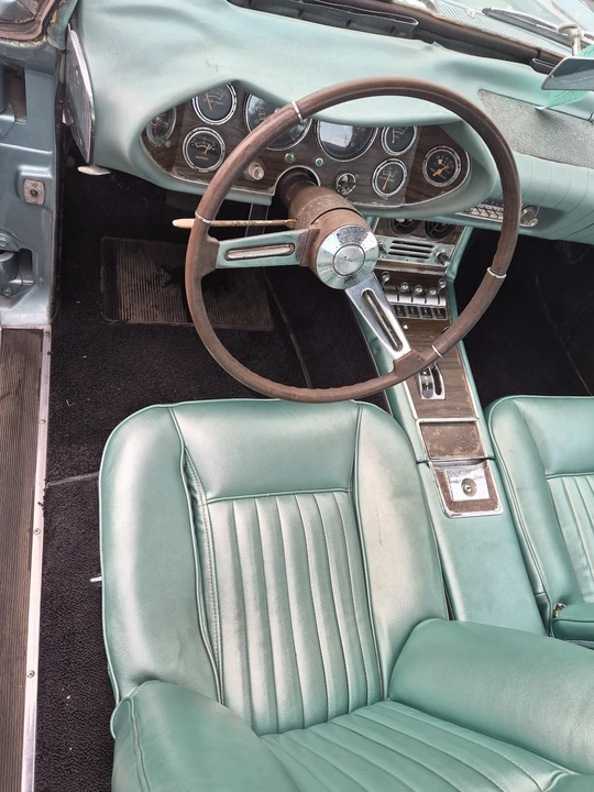 1964 Studebaker Avanti - Image 8 of 16