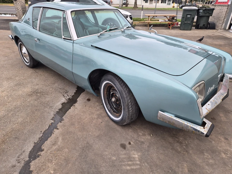 1964 Studebaker Avanti - Image 3 of 16