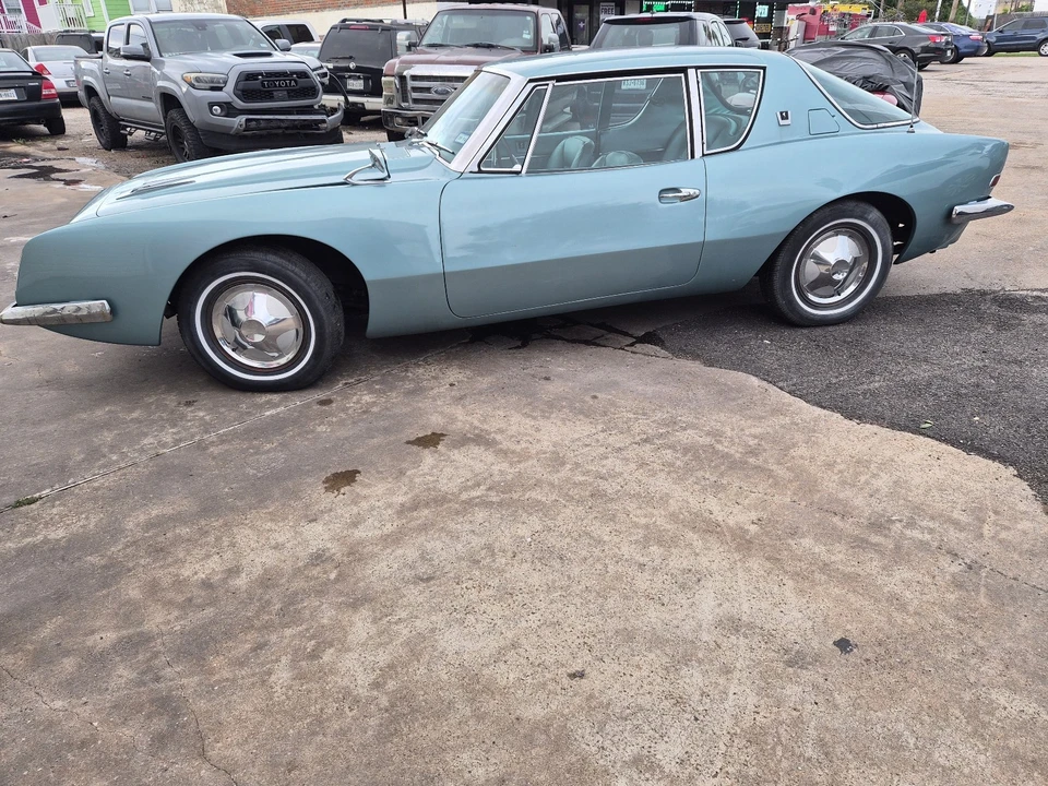 1964 Studebaker Avanti - Image 2 of 16
