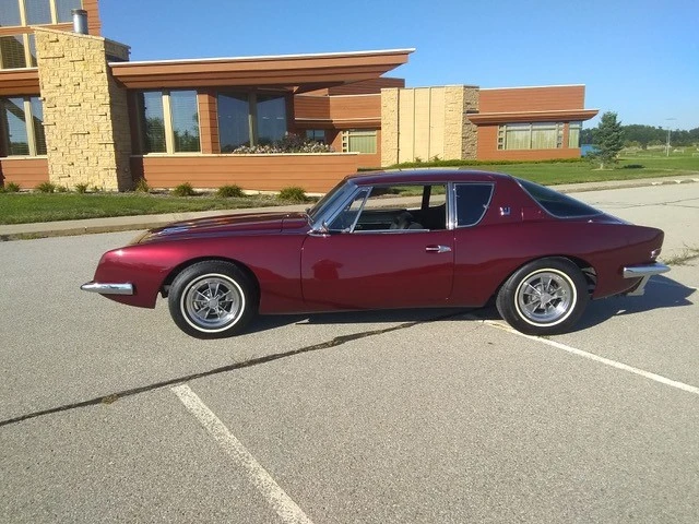 1964 Studebaker Avanti - Image 13 of 31
