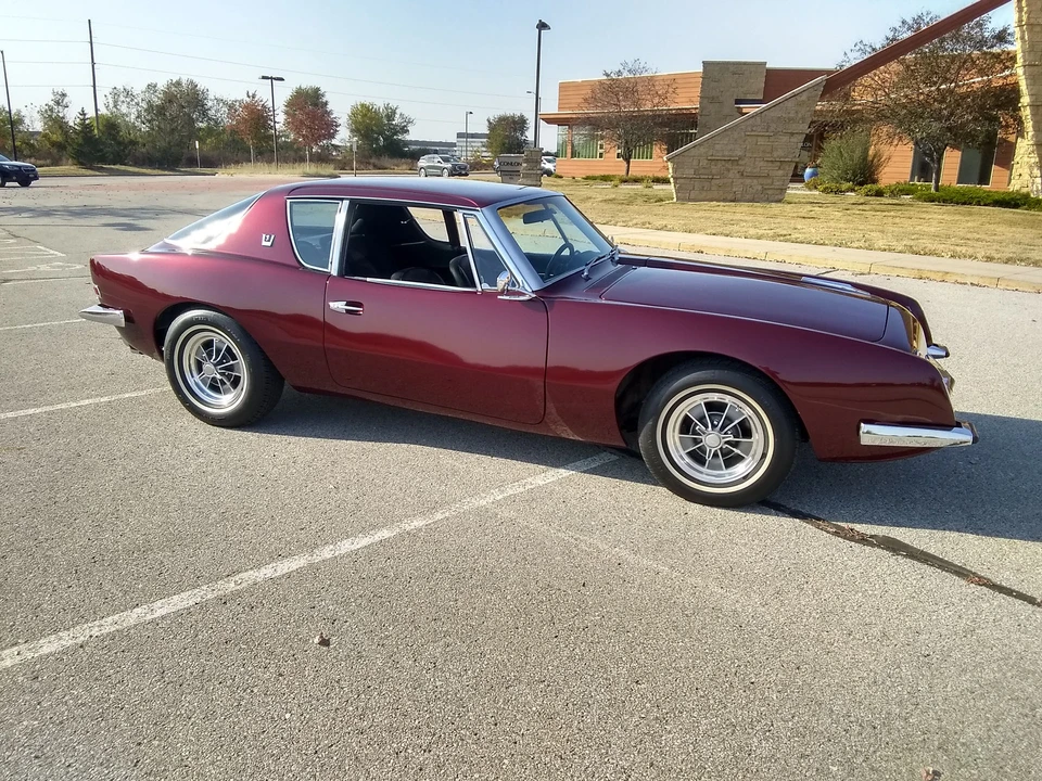 1964 Studebaker Avanti - Image 2 of 31