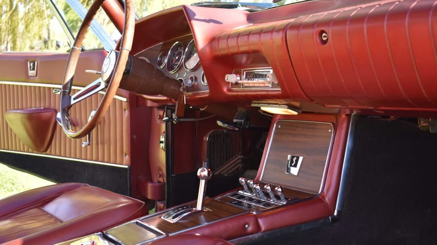 1964 Studebaker Avanti - Image 3 of 10