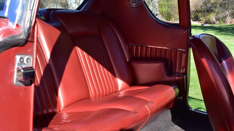 1964 Studebaker Avanti - Image 5 of 10