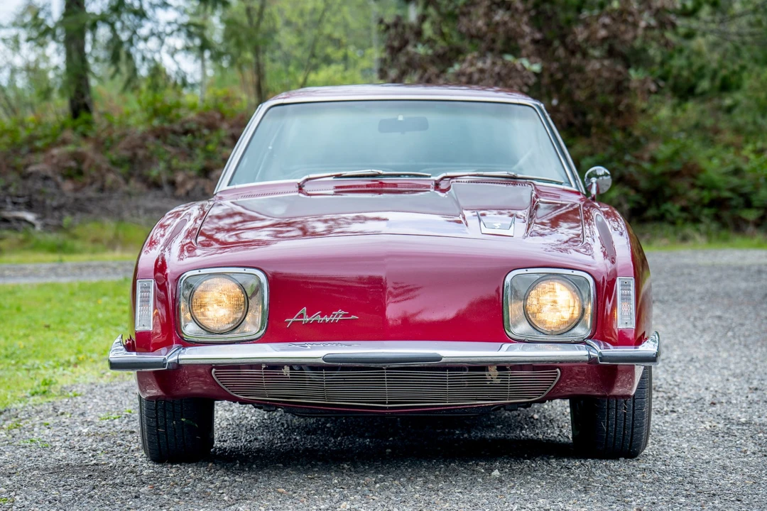 1964 Studebaker Avanti - Image 3 of 31