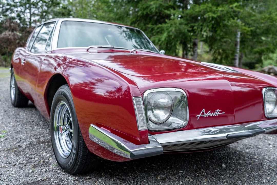 1964 Studebaker Avanti - Image 13 of 31