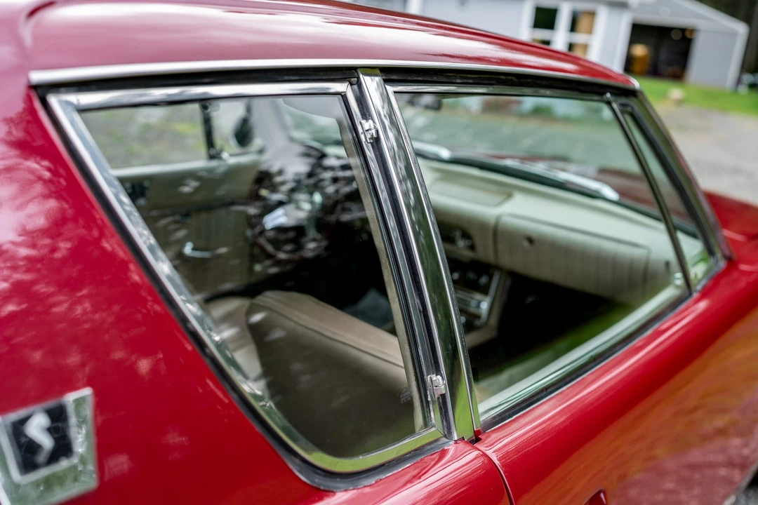 1964 Studebaker Avanti - Image 29 of 31