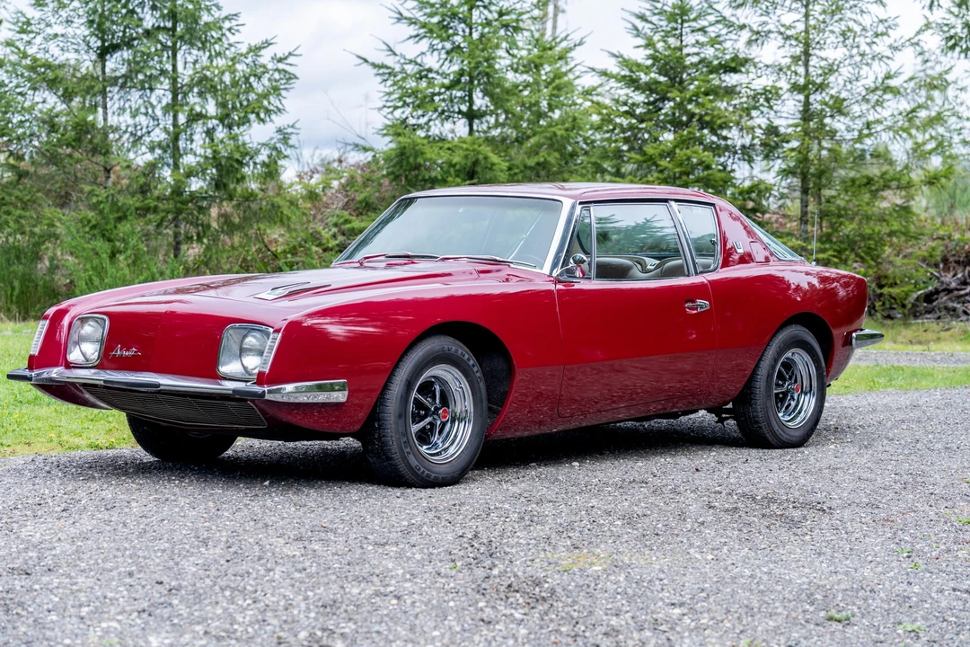 1964 Studebaker Avanti - Image 6 of 31