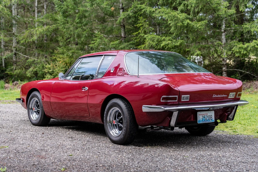 1964 Studebaker Avanti - Image 8 of 31