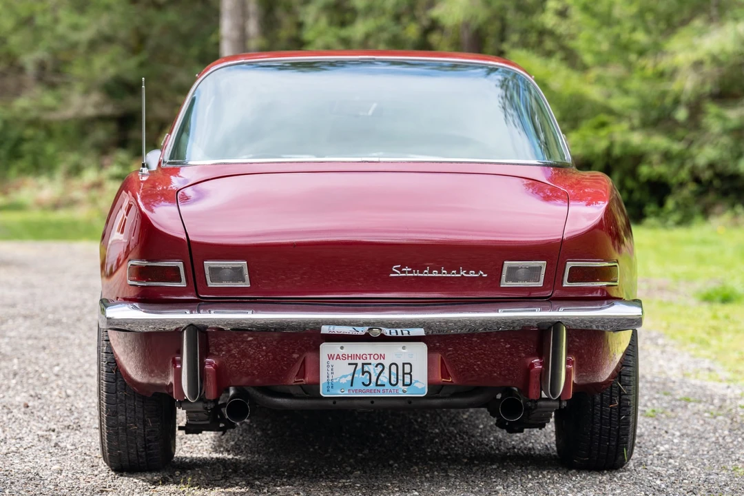 1964 Studebaker Avanti - Image 9 of 31