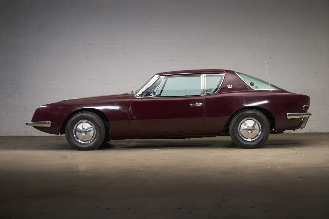 1964 Studebaker Avanti - Image 15 of 31