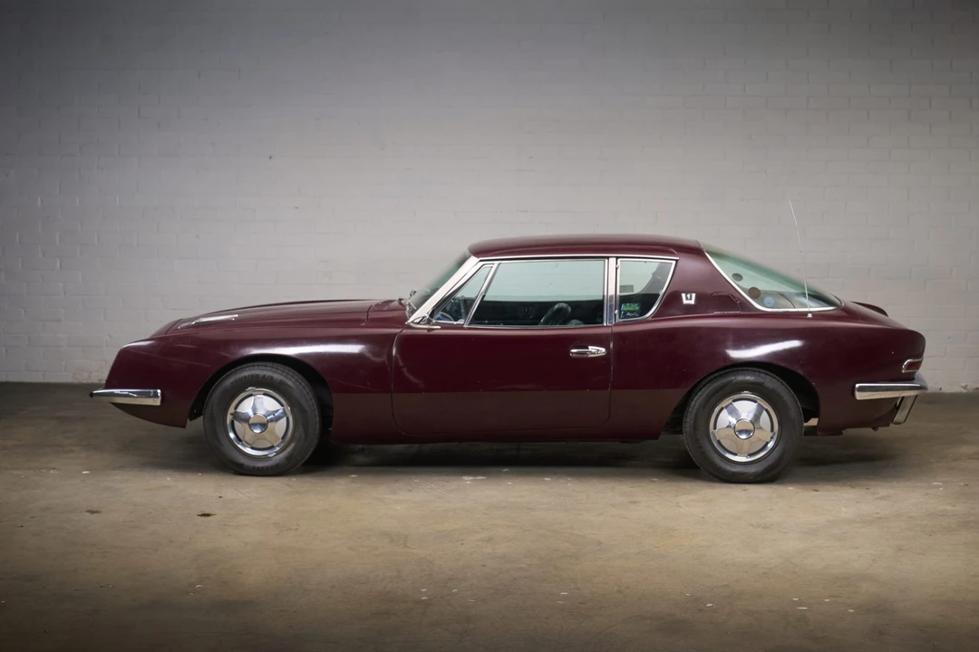 1964 Studebaker Avanti - Image 17 of 31