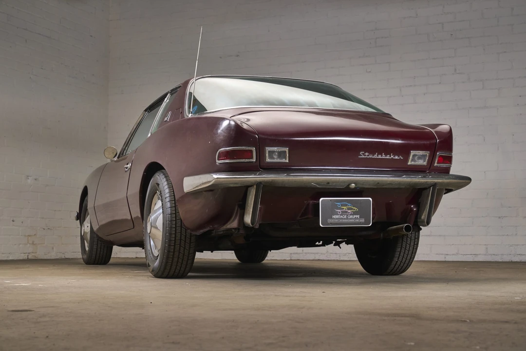 1964 Studebaker Avanti - Image 23 of 31