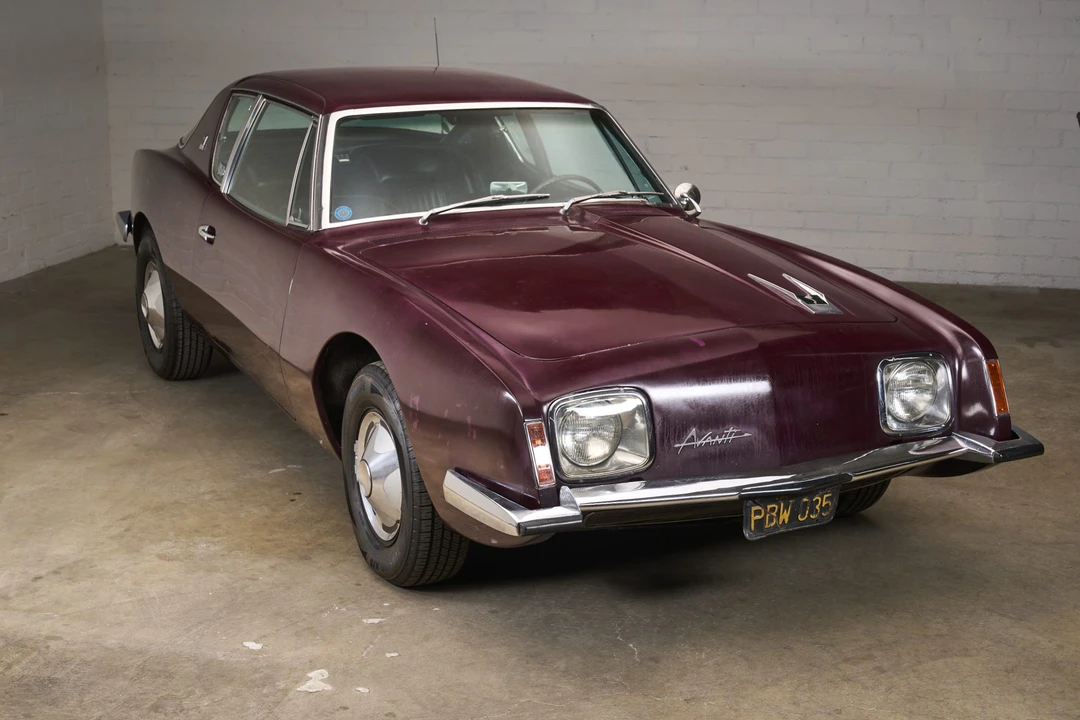 1964 Studebaker Avanti - Image 5 of 31