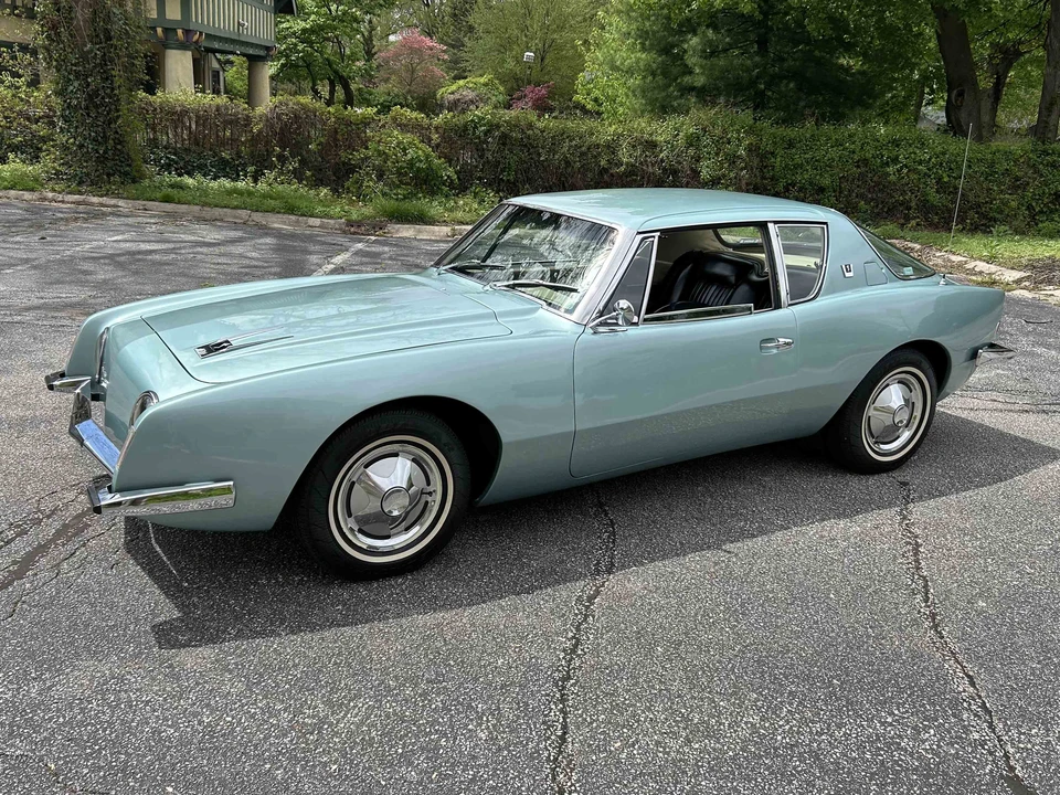 1964 Studebaker Avanti - Image 22 of 31
