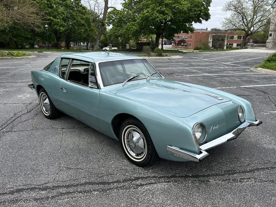 1964 Studebaker Avanti - Image 13 of 31
