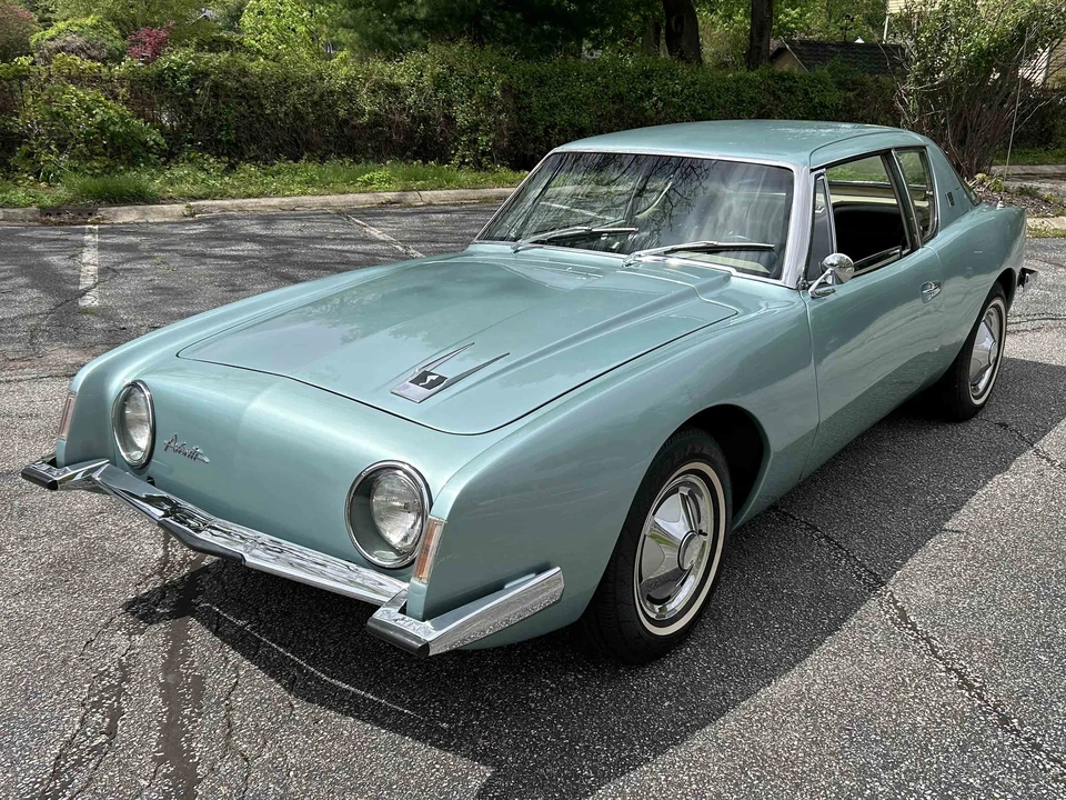 1964 Studebaker Avanti - Image 20 of 31