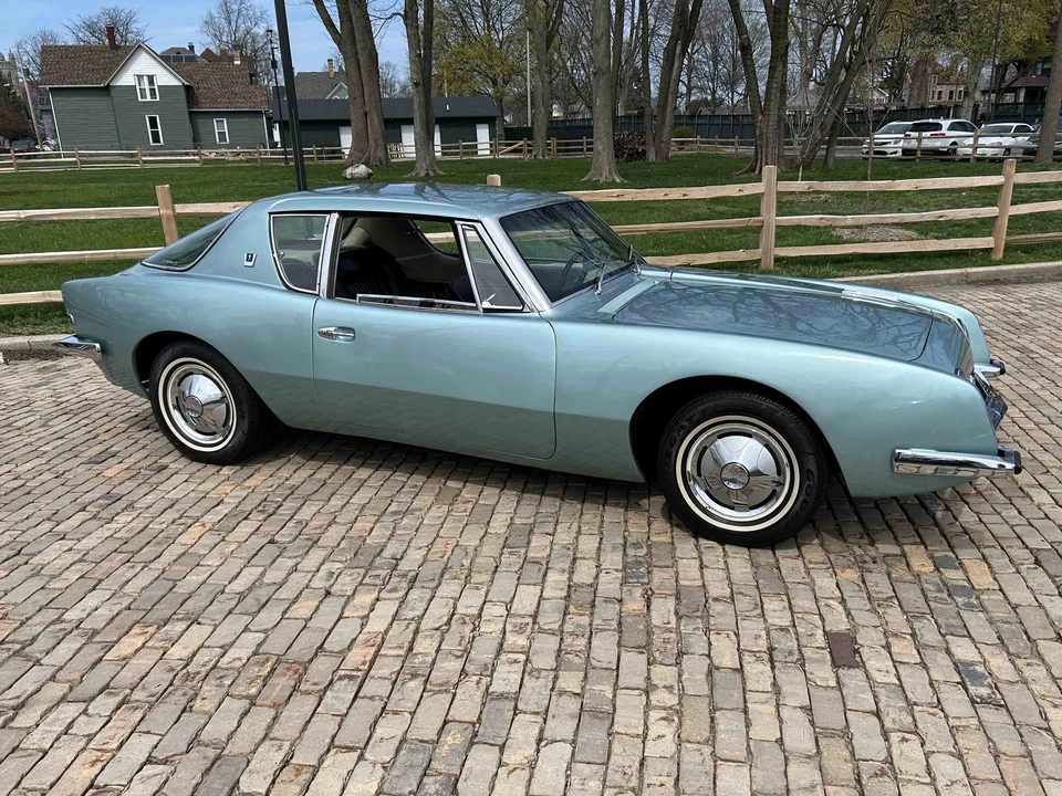 1964 Studebaker Avanti - Image 8 of 31
