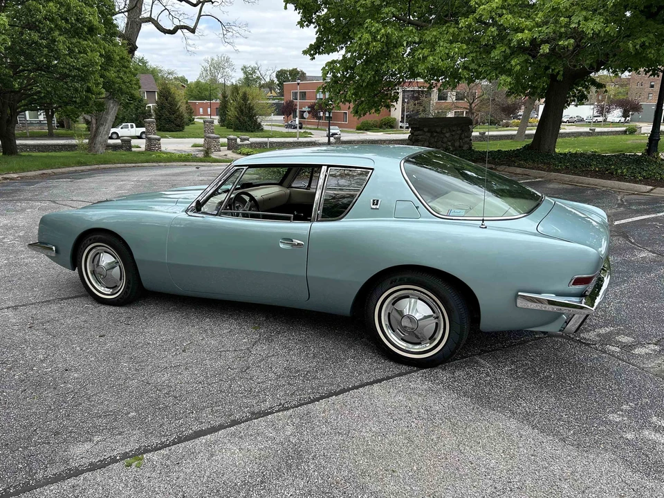 1964 Studebaker Avanti - Image 26 of 31