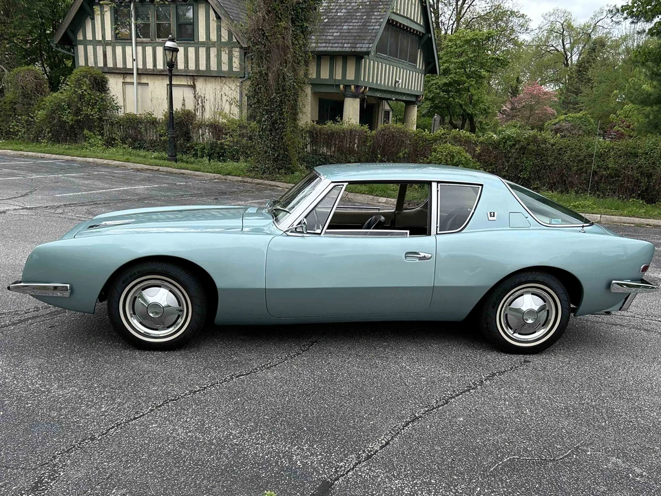 1964 Studebaker Avanti - Image 25 of 31