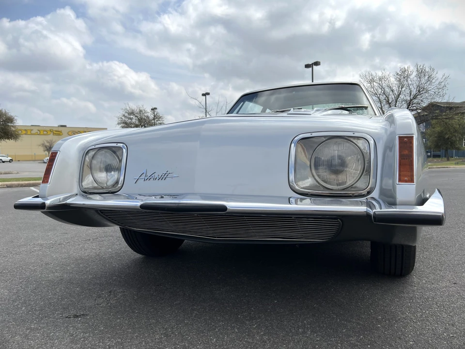 1964 Studebaker Avanti - Image 2 of 31