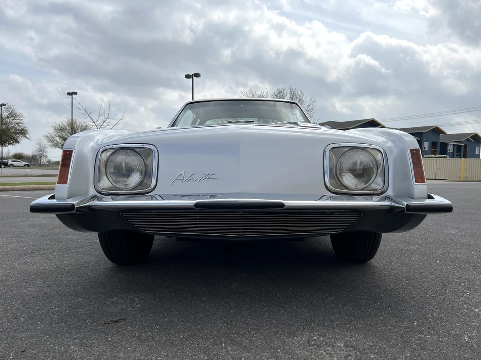 1964 Studebaker Avanti - Image 24 of 31
