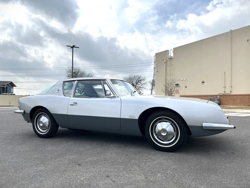 1964 Studebaker Avanti - Image 20 of 31