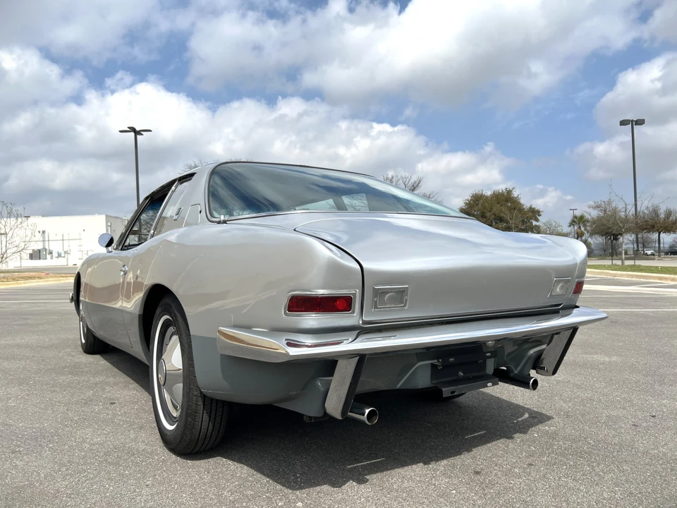 1964 Studebaker Avanti - Image 11 of 31