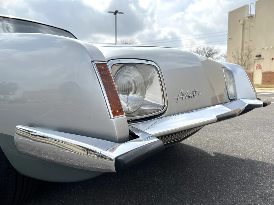 1964 Studebaker Avanti - Image 29 of 31