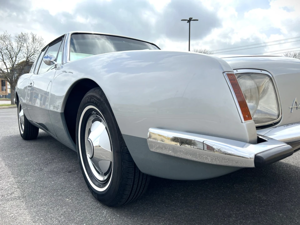 1964 Studebaker Avanti - Image 27 of 31