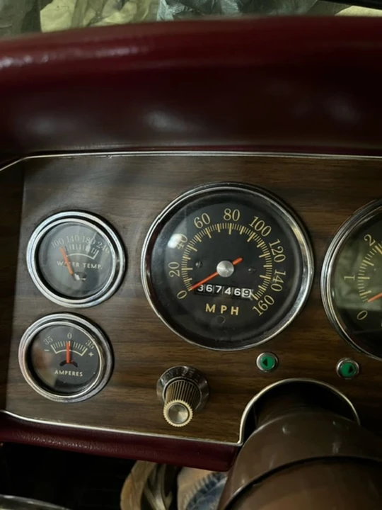 1964 Studebaker Avanti - Image 6 of 11