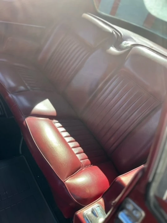 1964 Studebaker Avanti - Image 5 of 11