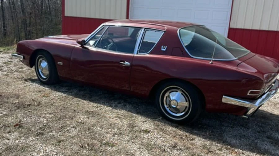1964 Studebaker Avanti - Image 2 of 11
