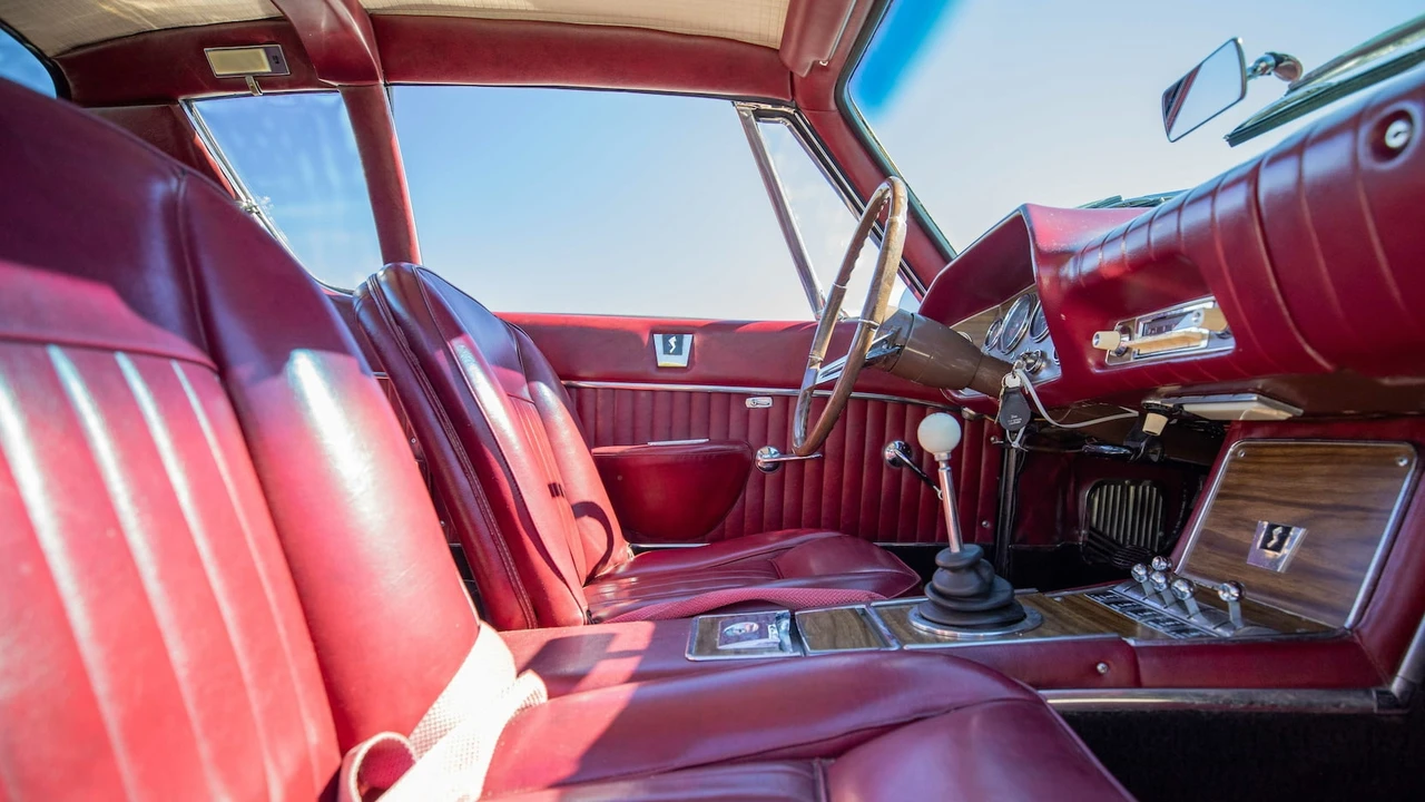1964 Studebaker Avanti - Image 20 of 24