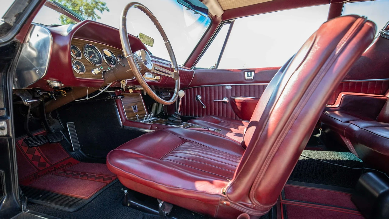 1964 Studebaker Avanti - Image 21 of 24