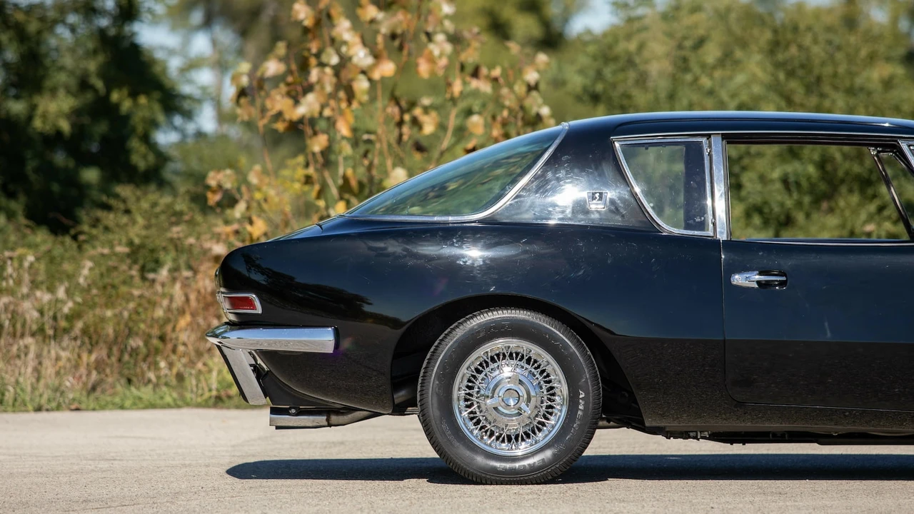 1964 Studebaker Avanti - Image 23 of 24