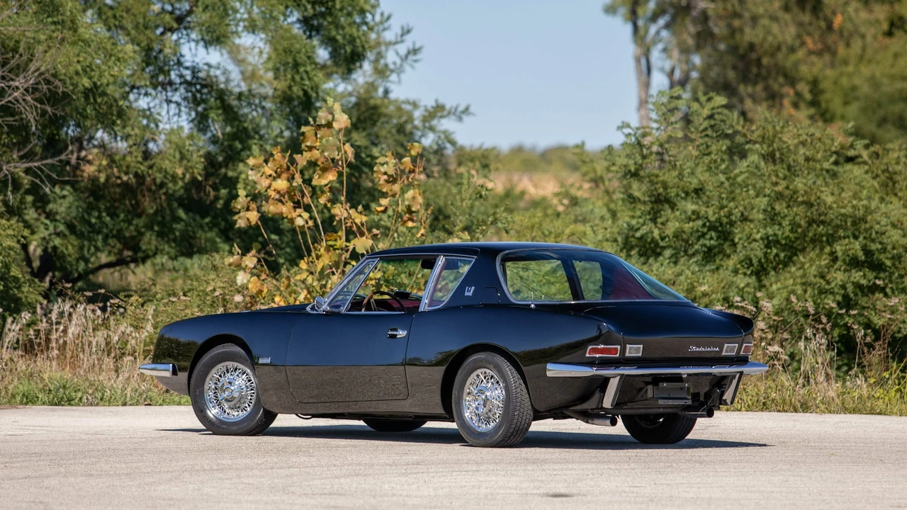 1964 Studebaker Avanti - Image 3 of 24