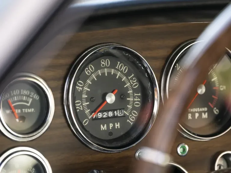 1964 Studebaker Avanti - Image 19 of 31