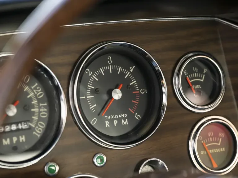 1964 Studebaker Avanti - Image 21 of 31