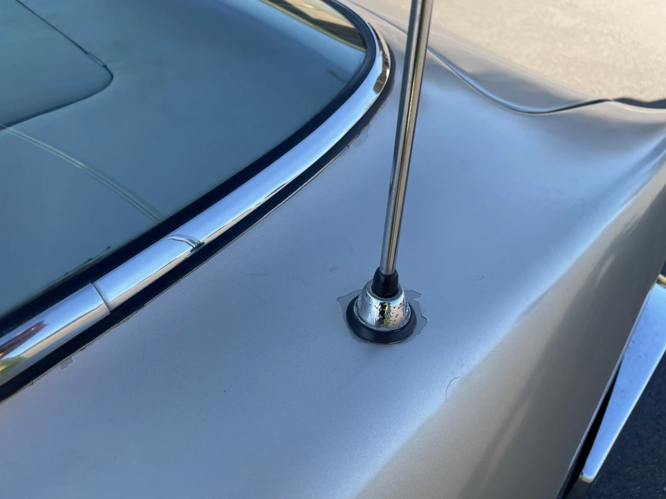 1964 Studebaker Avanti - Image 28 of 31