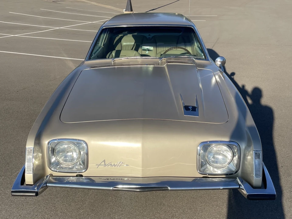 1964 Studebaker Avanti - Image 3 of 31