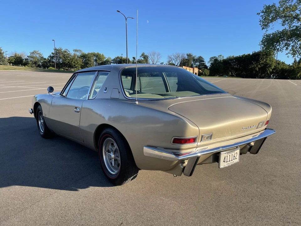 1964 Studebaker Avanti - Image 11 of 31