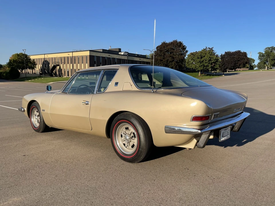 1964 Studebaker Avanti - Image 12 of 31