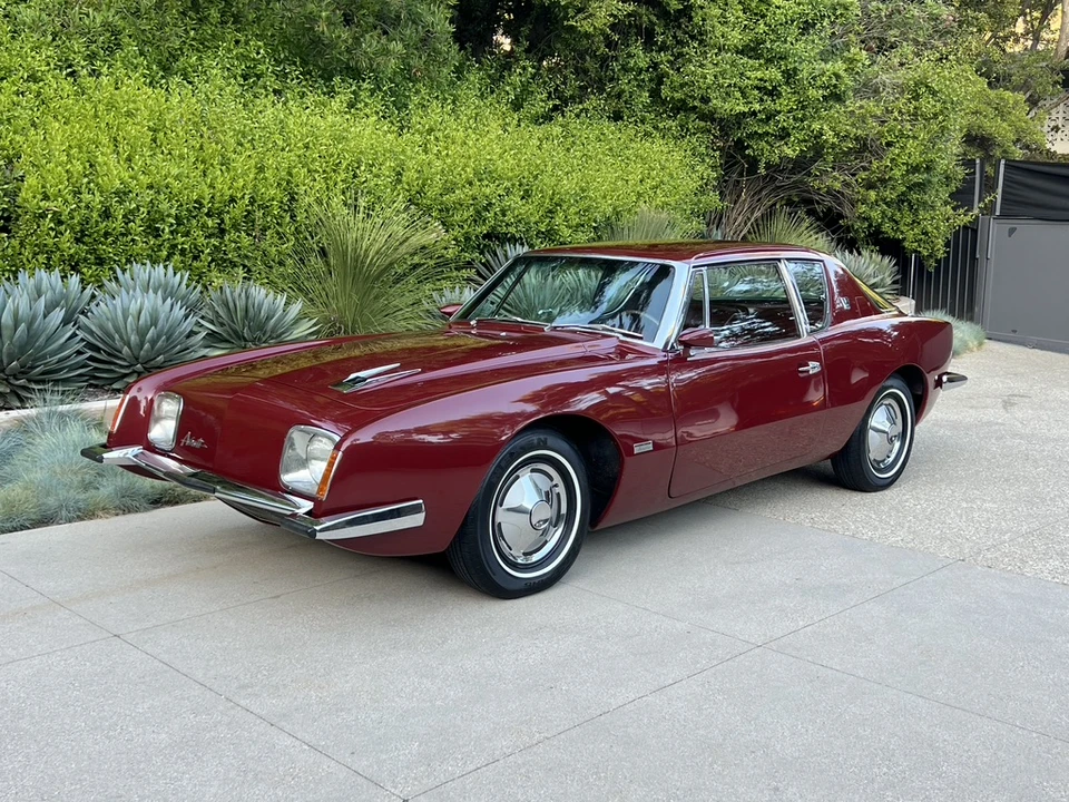 1964 Studebaker Avanti - Image 4 of 31