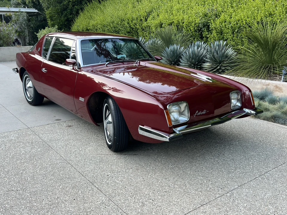 1964 Studebaker Avanti - Image 18 of 31